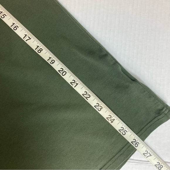 Gymshark  olive Green Size M Shirt - Picture 2 of 9